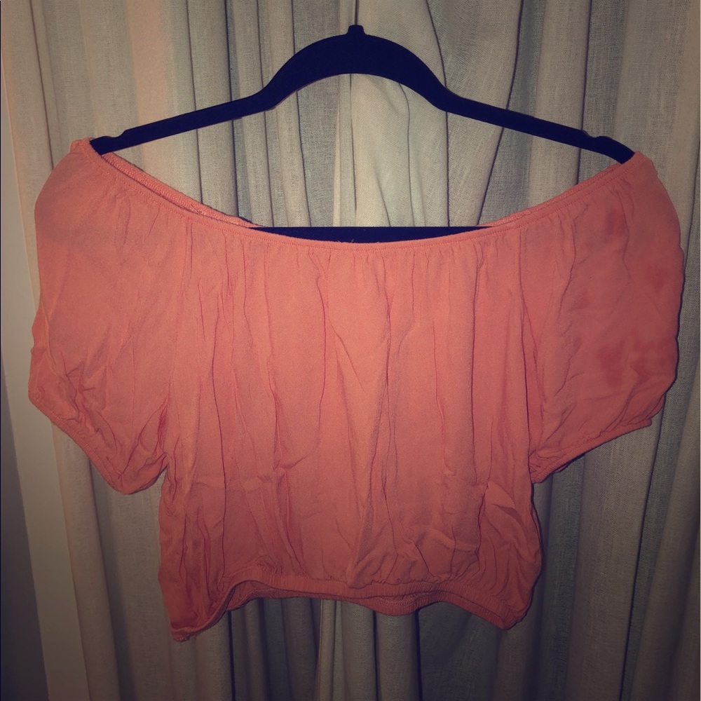 Over the shoulder flowy top (PacSun)